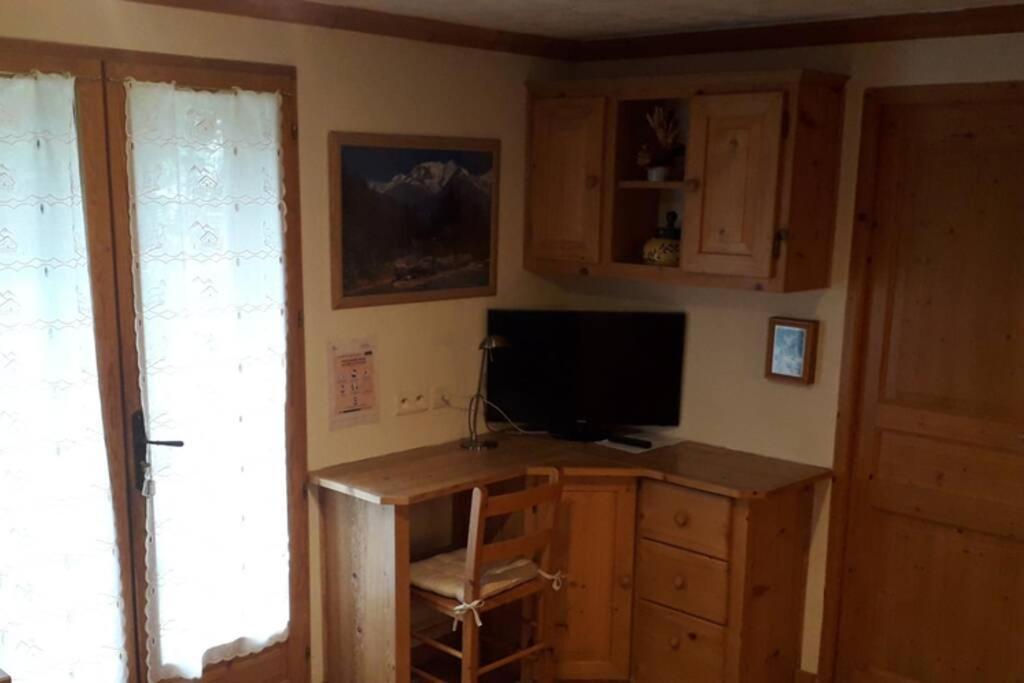 A4 Km De Megeve Tres Joli Avec Jacuzzi ,vue Sur Les Montagnes Au Calme *