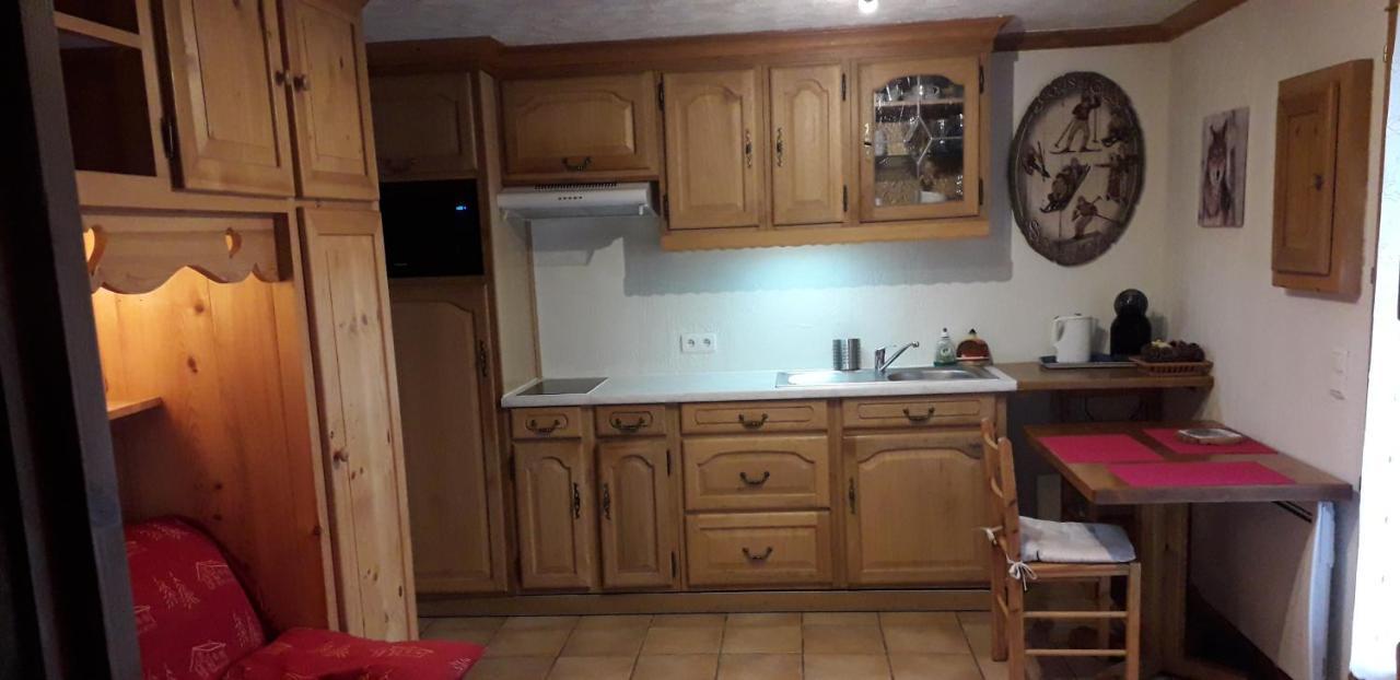 Apartment A4 Km De Megeve Tres Joli Avec Jacuzzi ,vue Sur Les Montagnes Au Calme Praz-sur-Arly